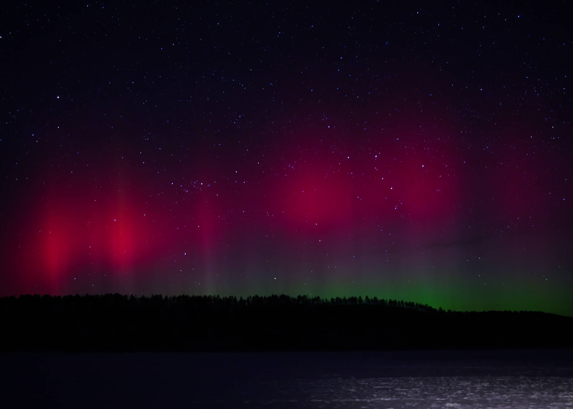 黑龙江漠河再现绚丽北极光