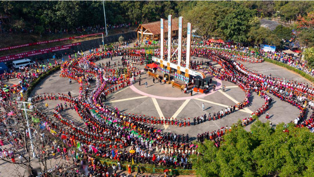 超燃万人狂欢!德宏盈江喜迎目瑙纵歌节_民族_文化园_盛会