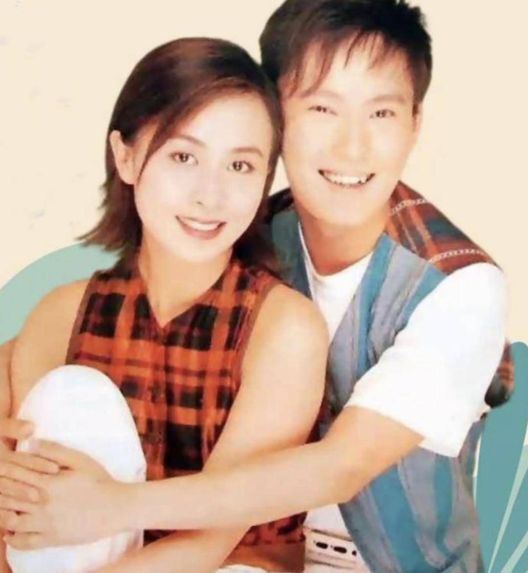 名利场||时代缝隙里的老歌手们,过得不要太滋润