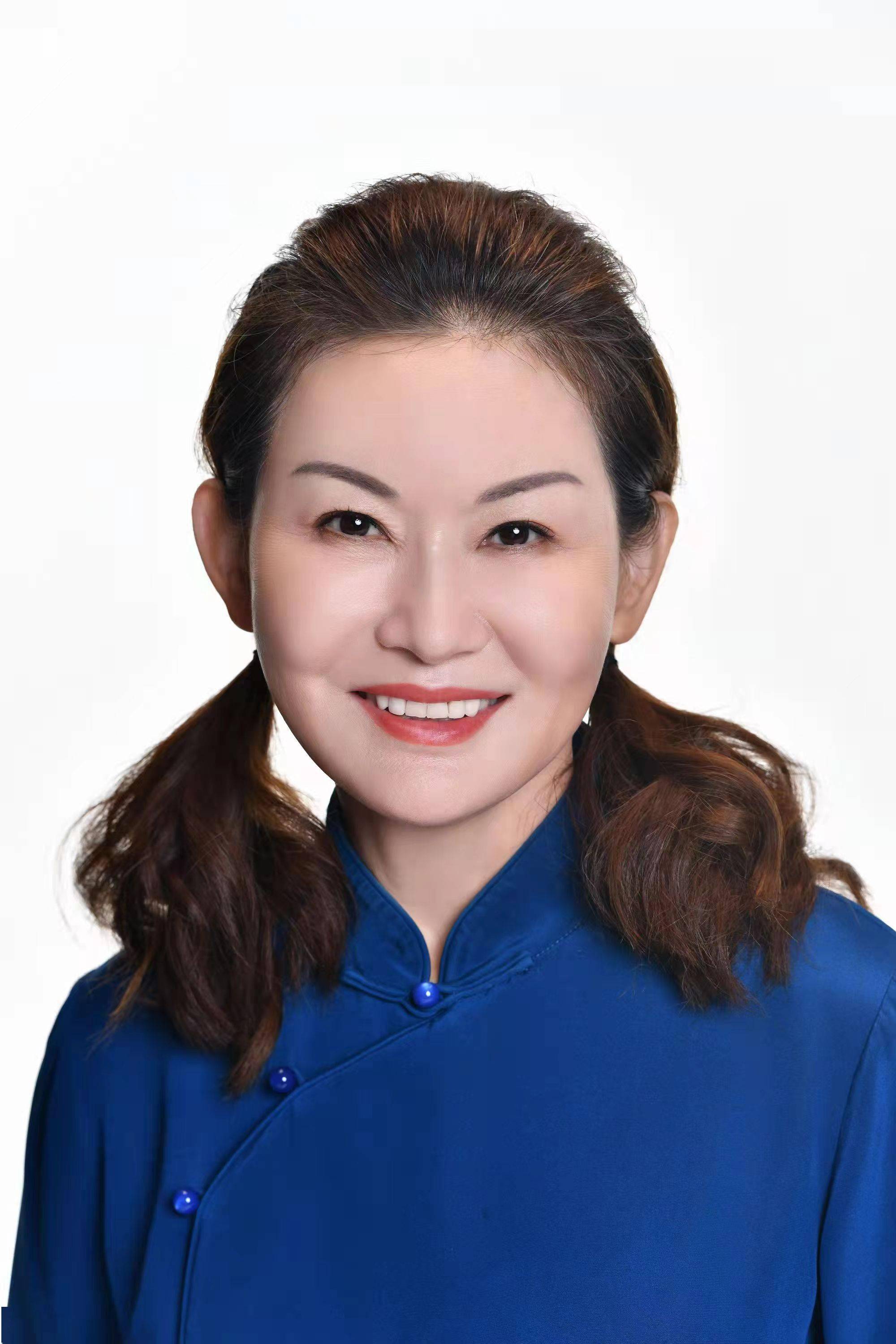 华熙生物赵燕在顶峰更需要有危机意识人要从内在获取力量