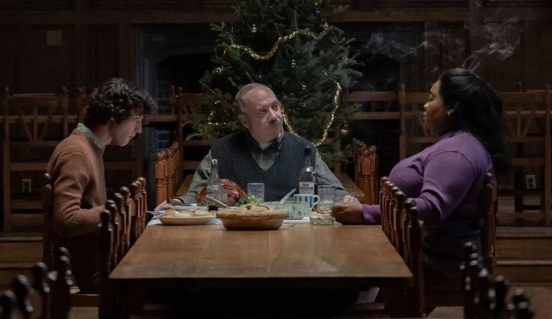 在这趟说短不短说长不长的疗愈进程里,她成了「顺带」被宽解的一位