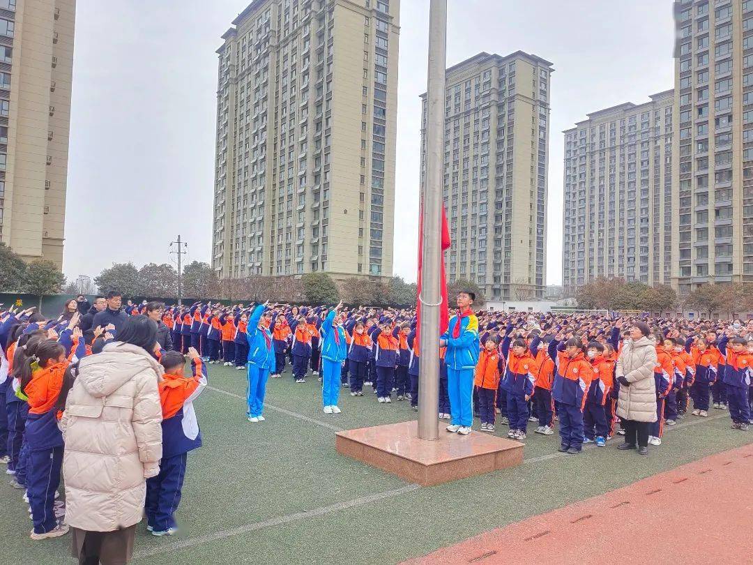 全环境立德树人日照市岚山区弘扬雷锋精神争做时代新人