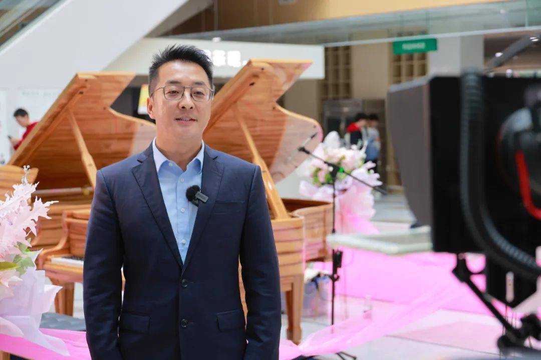 isysu ---来源:中山大学党委宣传部 中山大学艺术学院视频制作:万锦森