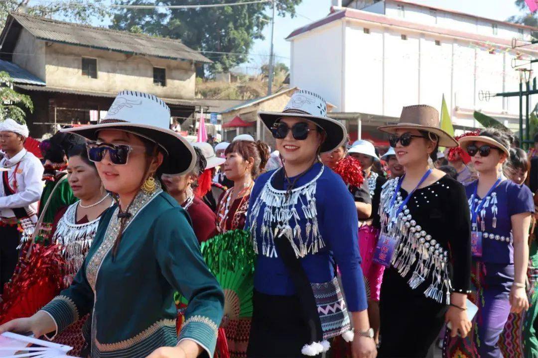 芒市中山乡再次响起了哦然声