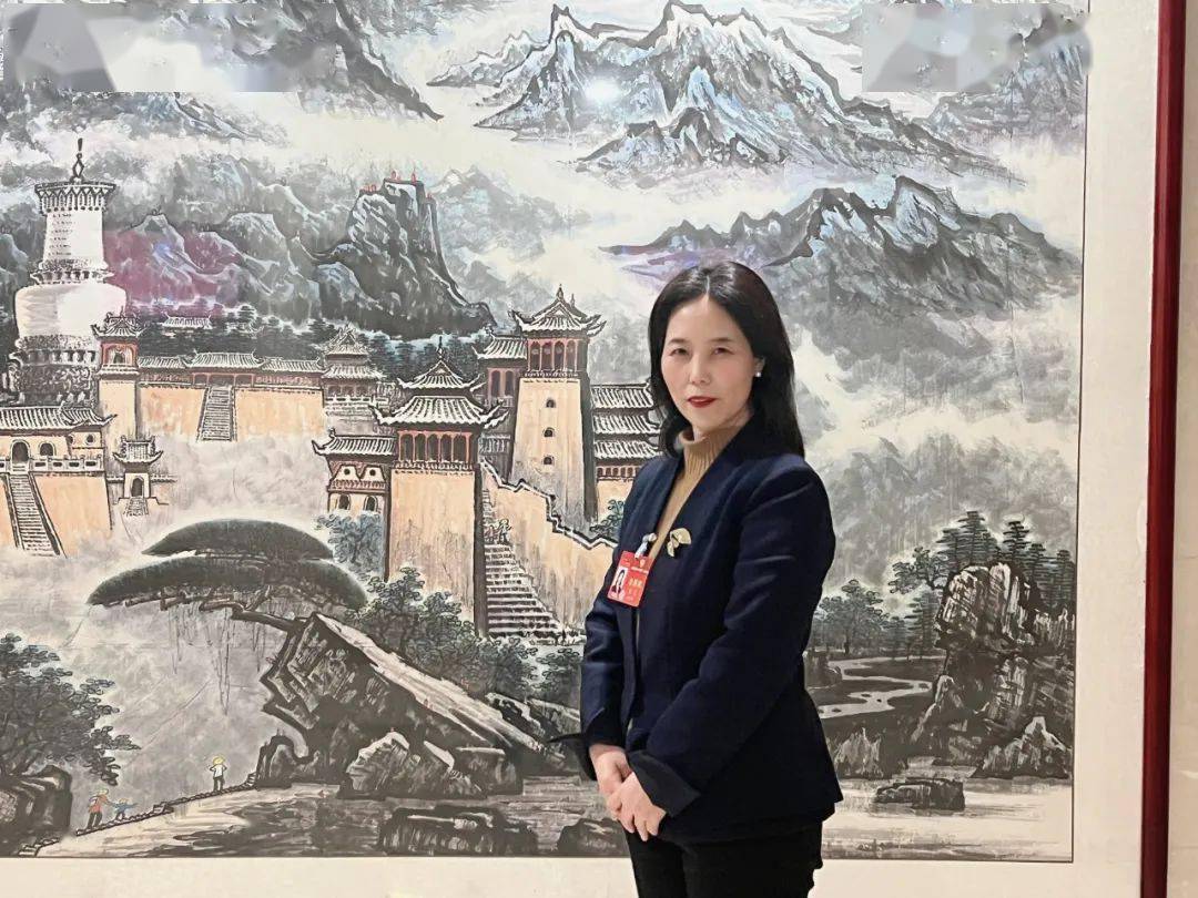 江苏省妇幼保健院)院长 刘云"医疗卫生领域的高质量发展,既要顶天