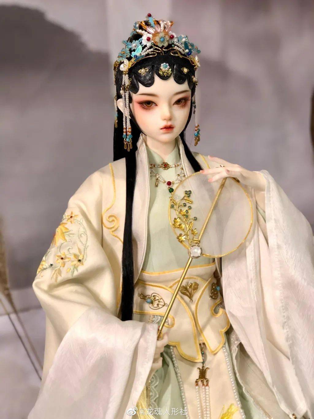 为给国人争一口气毅然辞职他花1000小时把中国神话做成古风人偶惊艳全