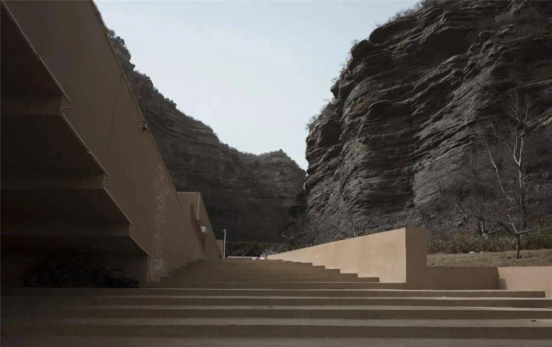 0位于广东省佛山北滘镇黄龙古村.