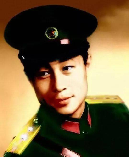 90岁王心刚近况曝光万万想不到他现在竟活成了这样