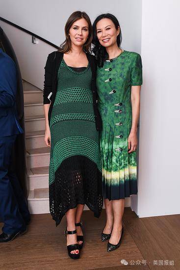 92岁默多克官宣第5婚邓文迪当红娘67岁俄裔未婚妻身价