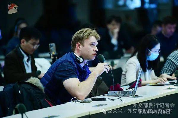 双语例行记者会regularpressconference202438