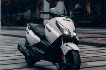 22980元的比亚乔新250踏板上市._搜狐汽车_搜狐网