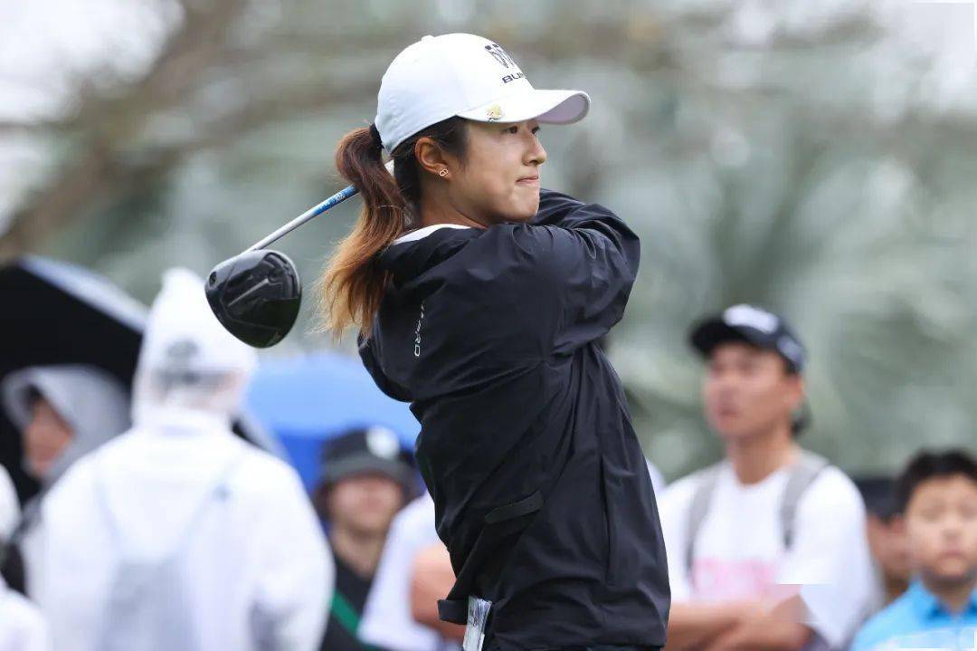 刘瑞欣2杆落后,明天有望冲击蓝湾大师赛第二个本土冠军!