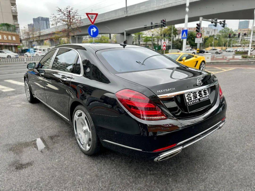 新车上架迈巴赫s560礼待天下顶级奢华体验
