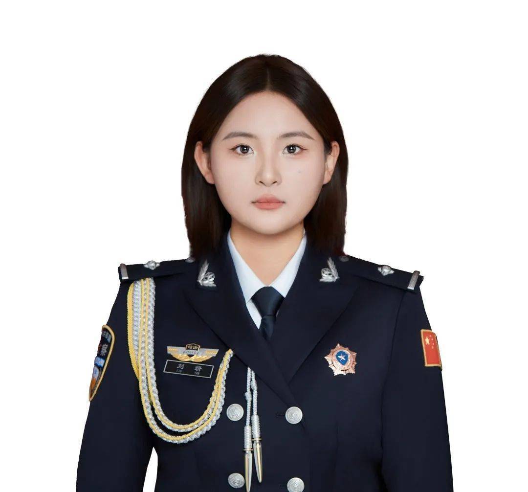 警察常服女款图片