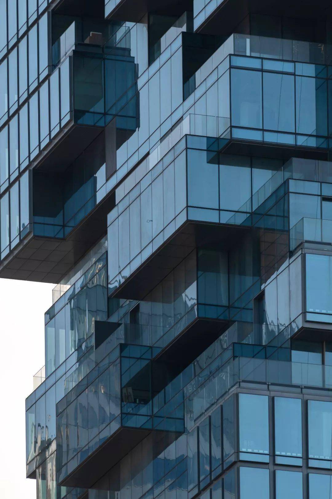 设计 | 曼谷网红地标"像素大楼"!好像正在崩塌中.