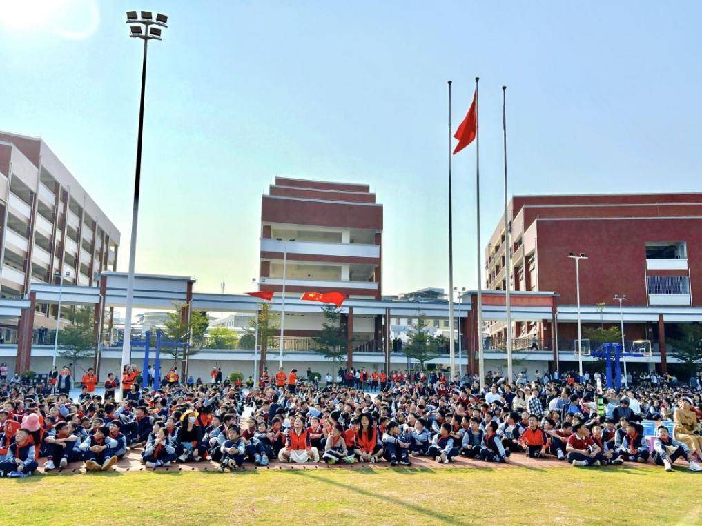 南宁市武鸣区开启校园航空飞行营地创建工作_运动_广西_航模