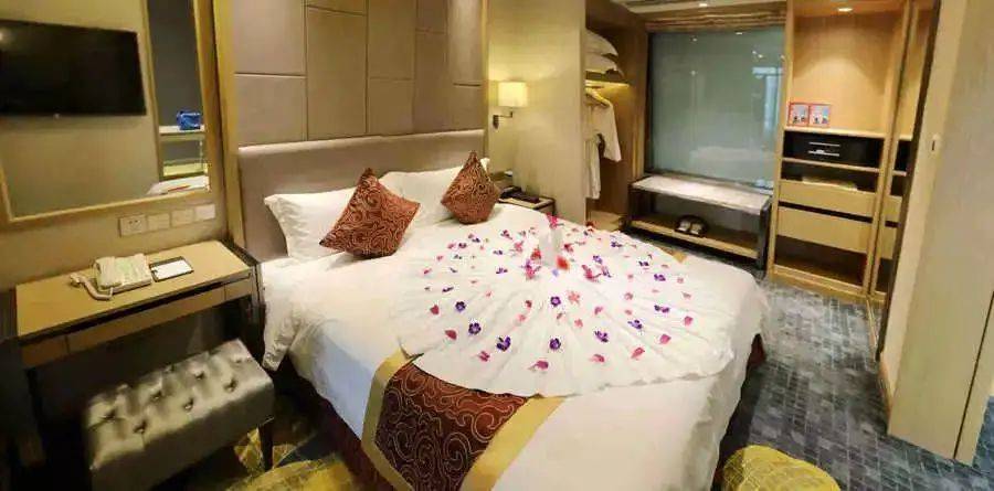 颐和温泉大酒店年度超值抢购06599套即享豪华温泉套房双人自助早餐