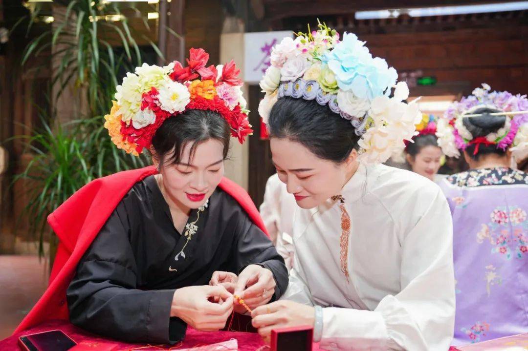 把春天簪在头上五店市春日簪花大会太赞啦