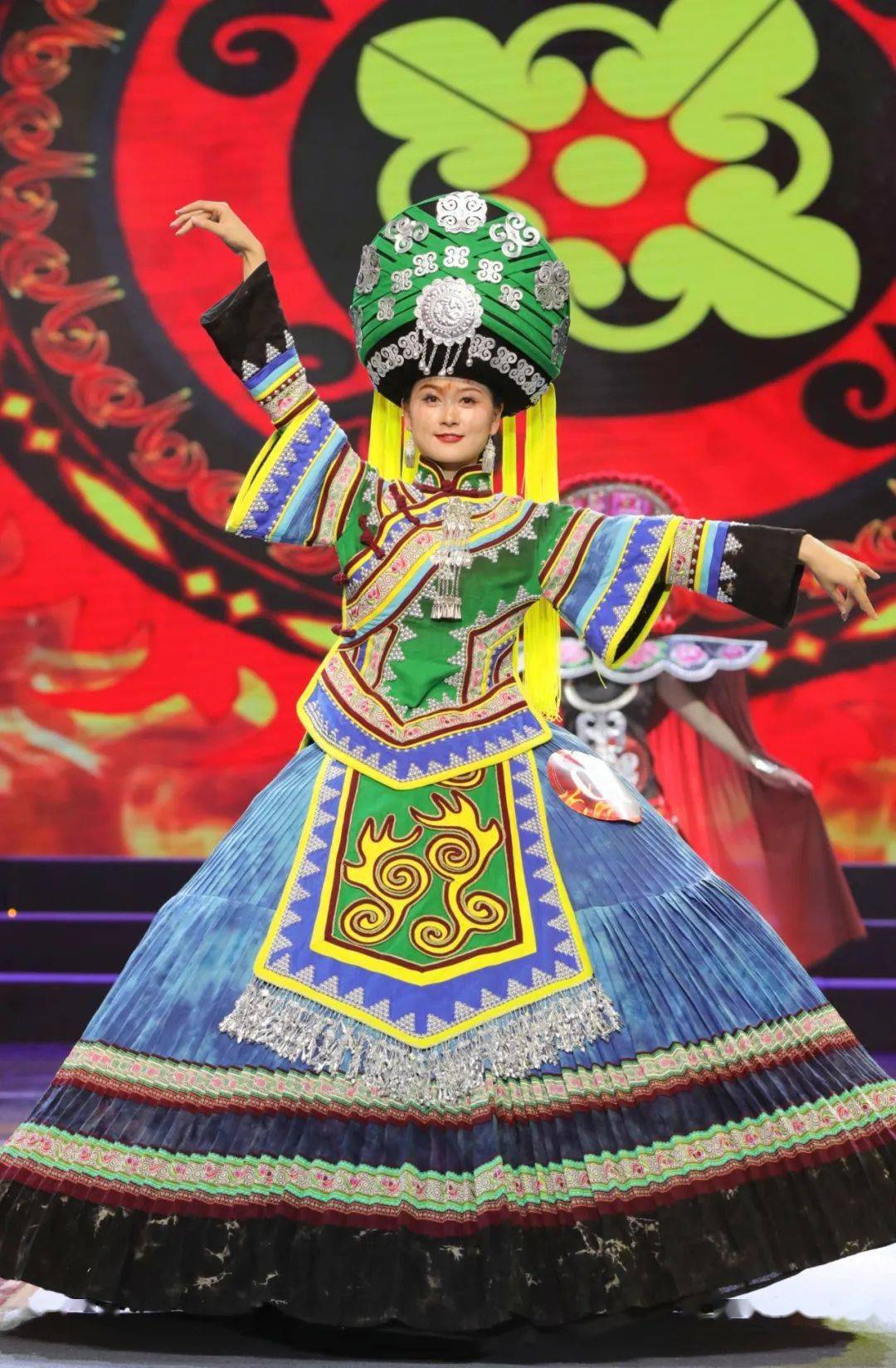 彩云之南努力奔向样样好