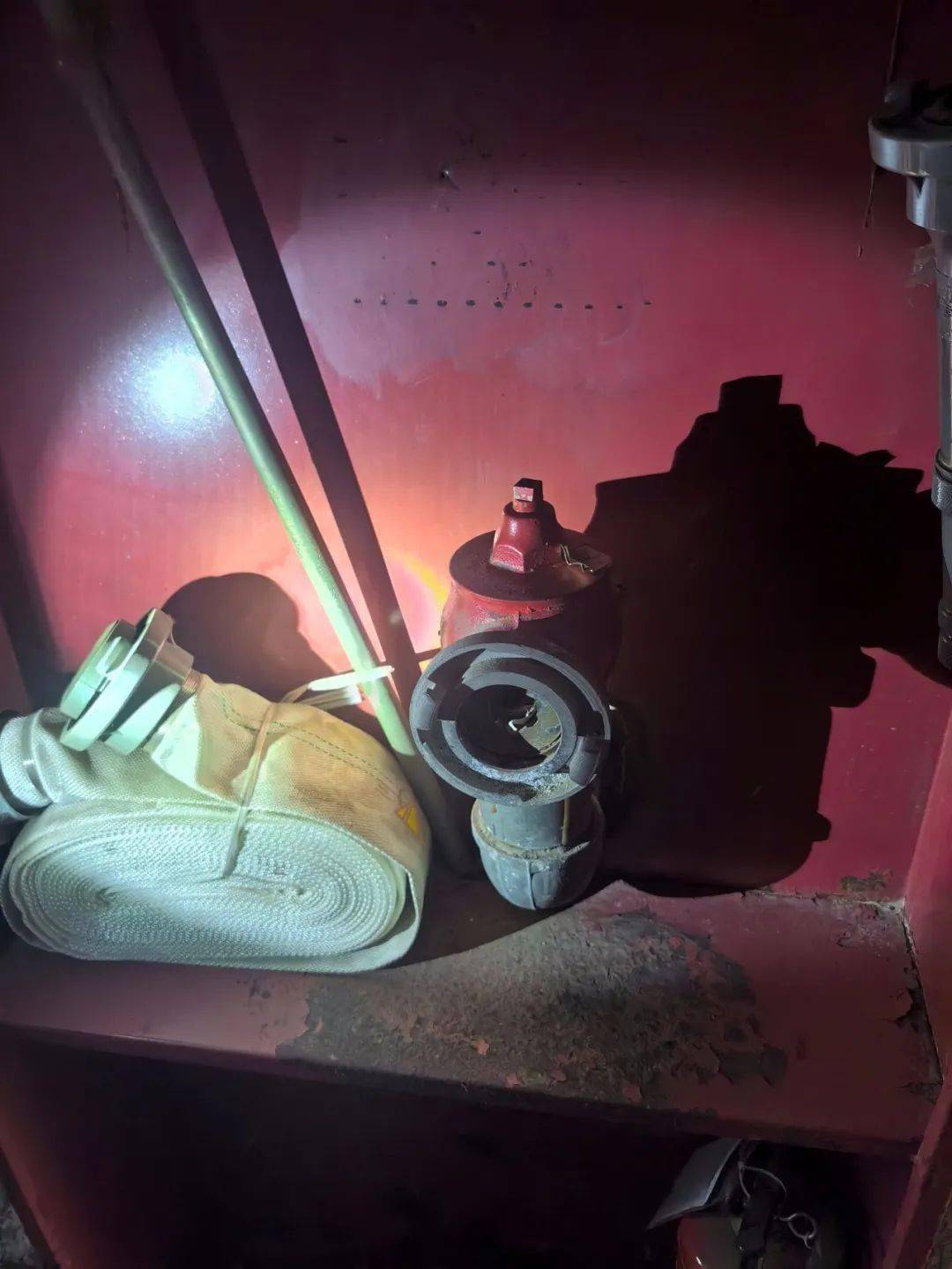 富安森活印象富安森活印象情况进行了排查建筑消防设施是否完好有效等