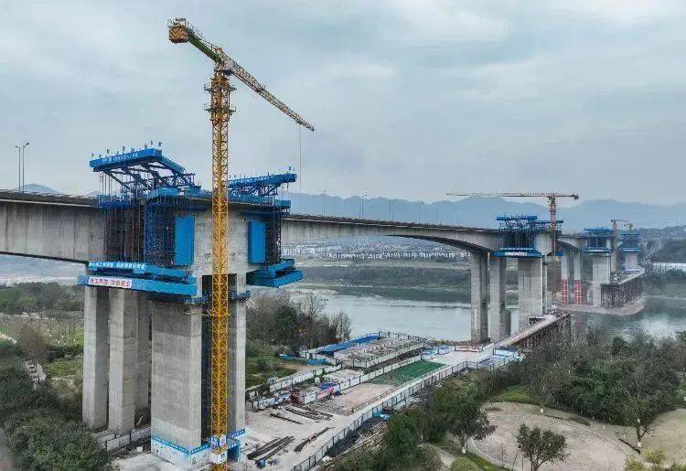 渝黔复线高速渝武高速拓宽新燕尾山隧道施工新进展