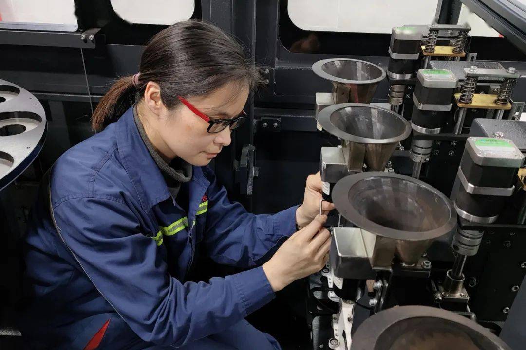 严谨细致 助力"两化"项目有序开展公司"两化"项目的建设,为进厂原燃料