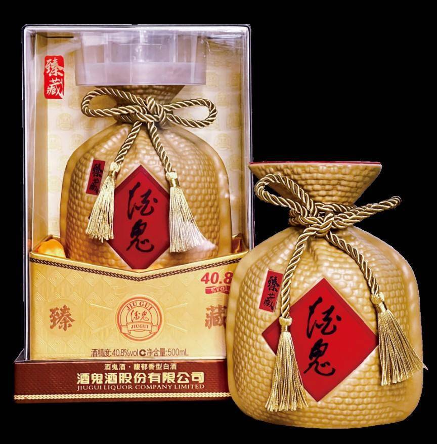 经国家级酿酒师精心调制而成,延续酒鬼酒经典包装造型,大俗大雅