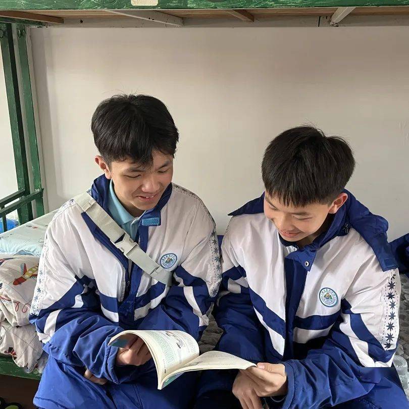 藤县藤州中学校园升级大改造学生宿舍换新颜