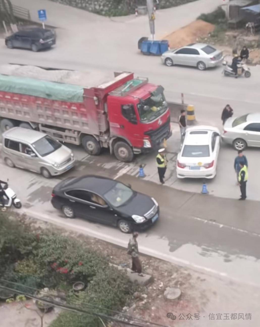 茂名这里两天内发生多起事故!_信宜_小车_路段