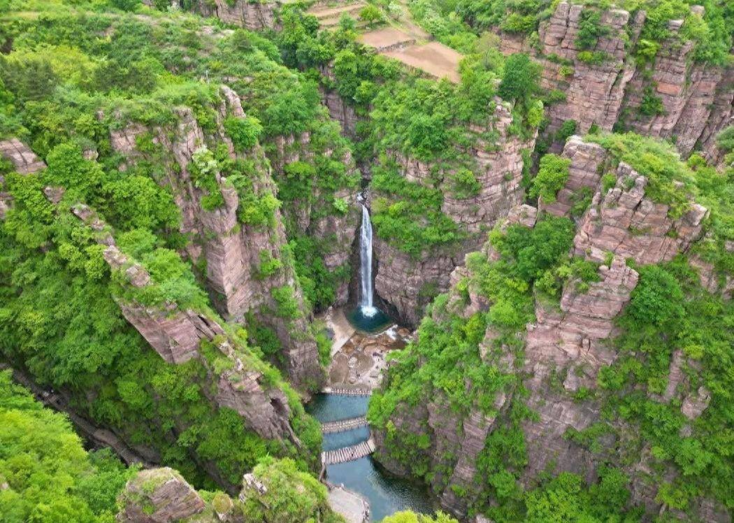 新乡万仙山景区图片图片