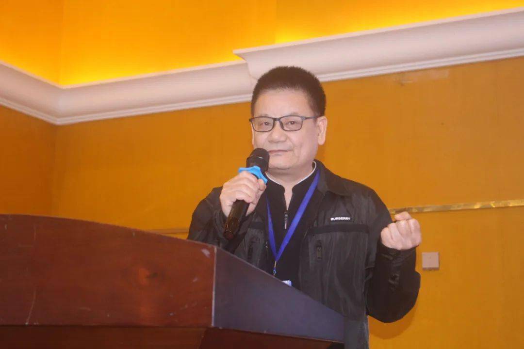 20斤m06一个桶出虾千斤注入新质生产力这里养虾太惊艳