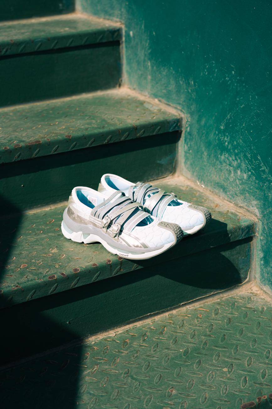 运动风玛丽珍球鞋无敌这双y2k联名真戳心坎上了