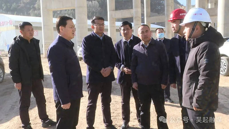 时政贺毅调研吴华高速项目建设进展情况