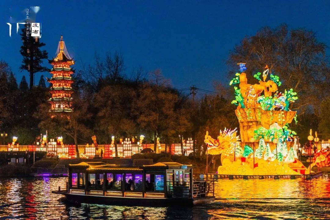 秦淮:以灯为媒,文旅市场"热辣滚烫"_灯彩_灯会_夫子庙