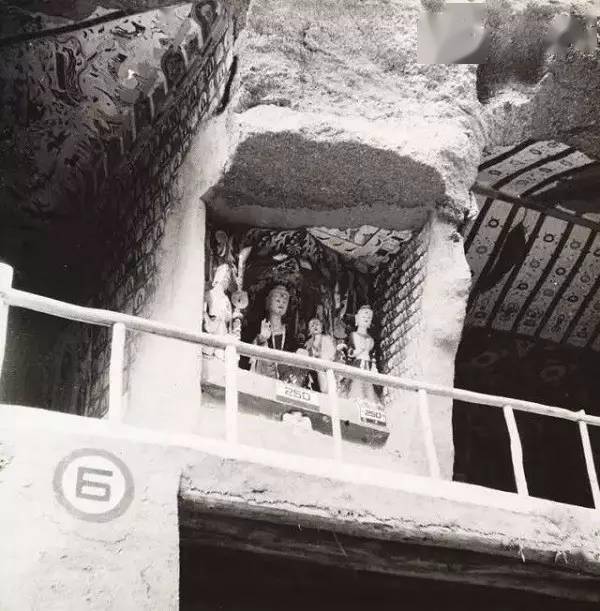 看了70年前的莫高窟老照片我再也忍不住了