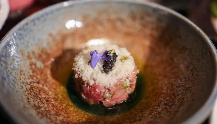 揭秘暗黑工业风与高级烤肉的完美融合尽享极致肉质美味