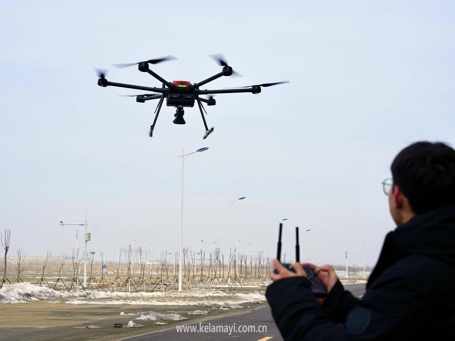 在低空经济新赛道抢先"起飞"_无人机_科比特_克拉玛依区