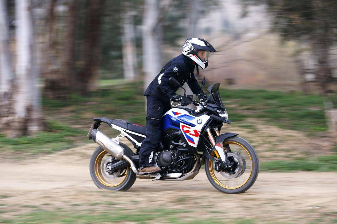 车 f 900 gs(1)宝马摩托发布全新 f 900 gs,f 900 gs adv 和 f 800 gs