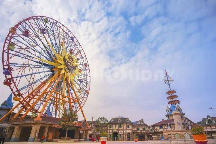 住进浪漫广东迪士尼心花小镇4房别墅宜居810人带私家泡池烧烤炉麻将