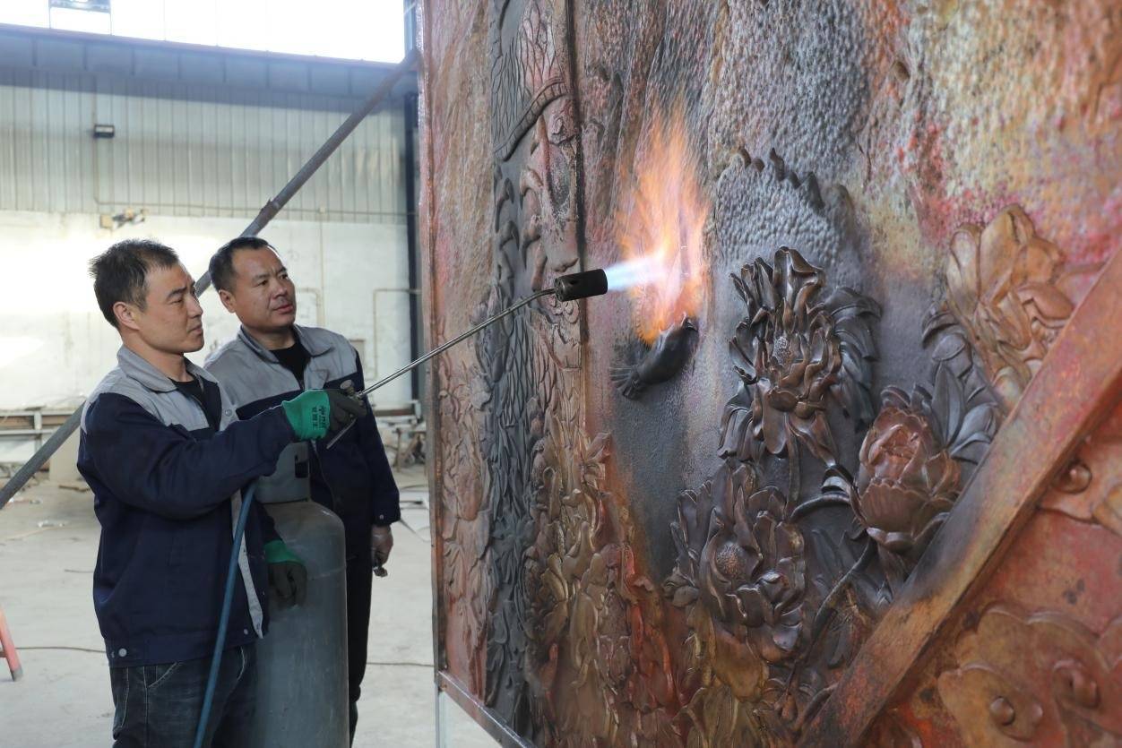 河北易县打造燕都铜雕工匠劳务品牌实现带动3万余人就业