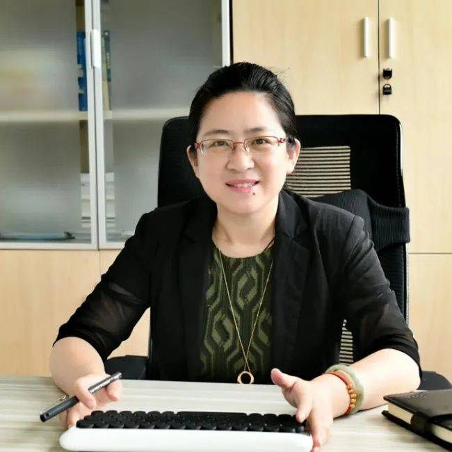 胡繁华青岛八大峡小学校长王正伟青岛市实验幼儿园园长逄静青岛市北区