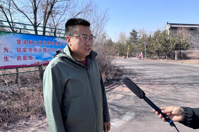 专题报道怀仁乡镇部门齐发力筑牢森林防火墙图文