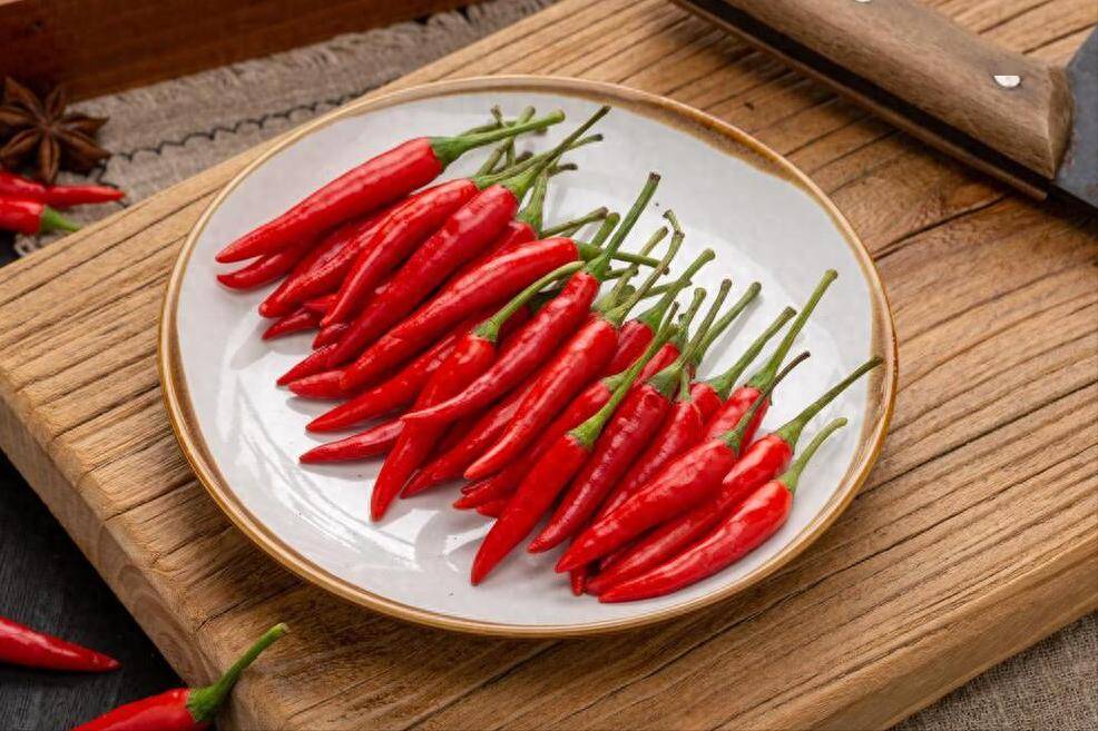 保存小米椒,切忌直接放冰箱,教你1招,保存半年仍新鲜,特鲜亮