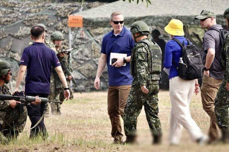 疑似美国"驻台"特种兵与澎湖民众冲突,意外暴露台当局机密_台湾_美军