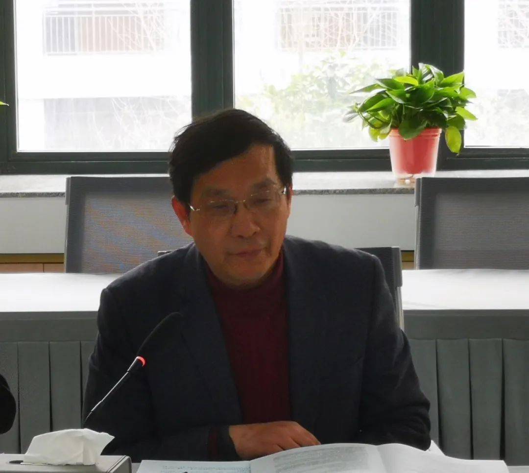 《上海市奉贤中学党组织会议议事规则》《上海市奉贤中学校长办公会议