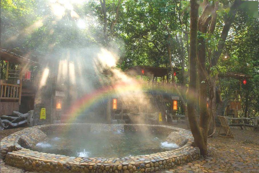 特价错峰游打卡英德九州驿站住树上围屋泡树上温泉游览天门沟景区