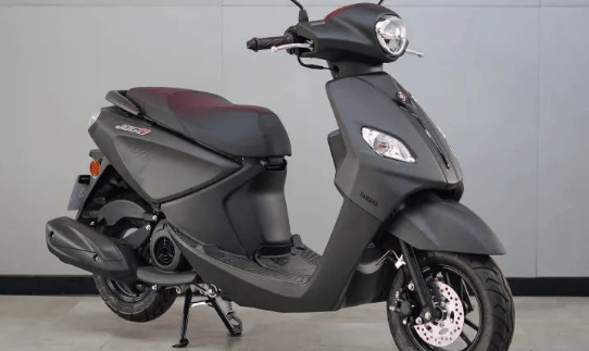 豪爵usr125,八千元价位里综合素质依旧ok,单缸风冷125发动机.