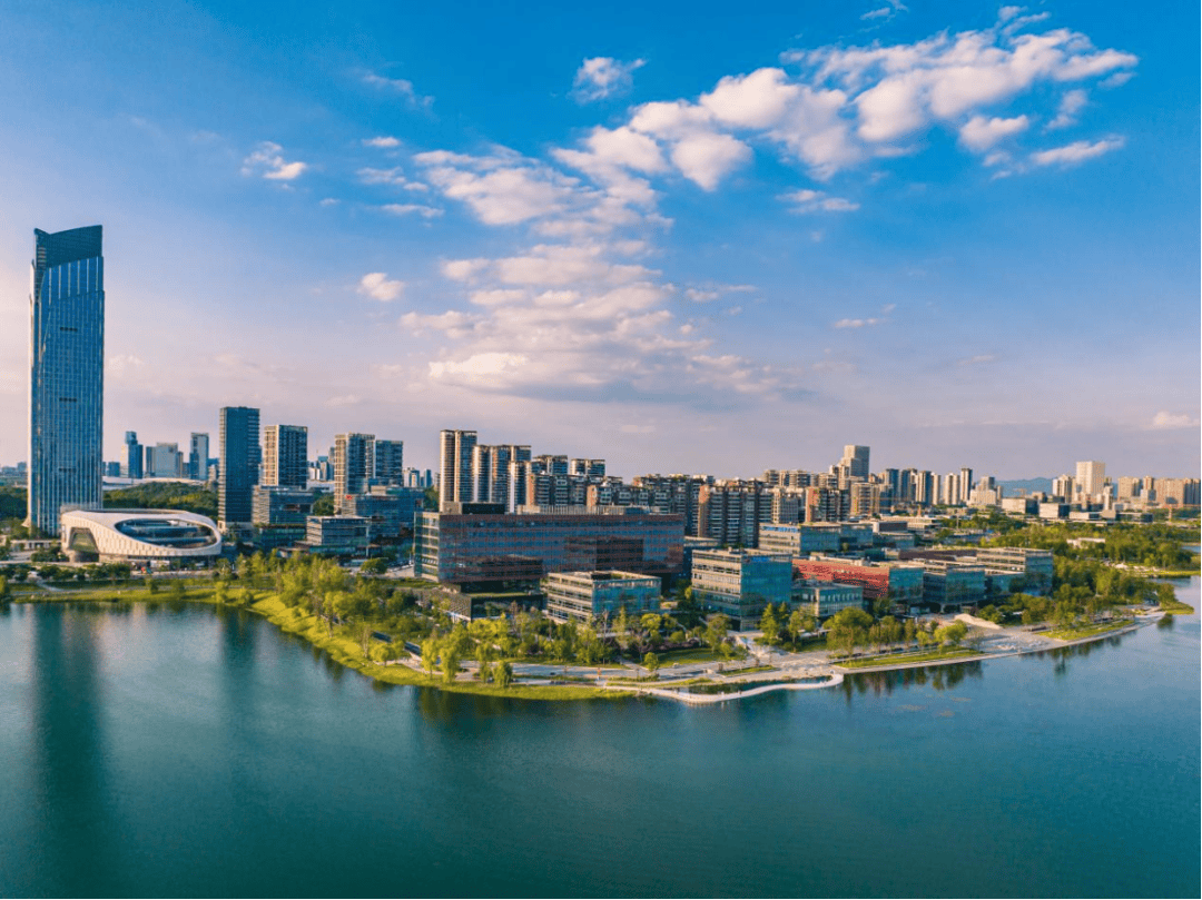 解密这个超美湖景房