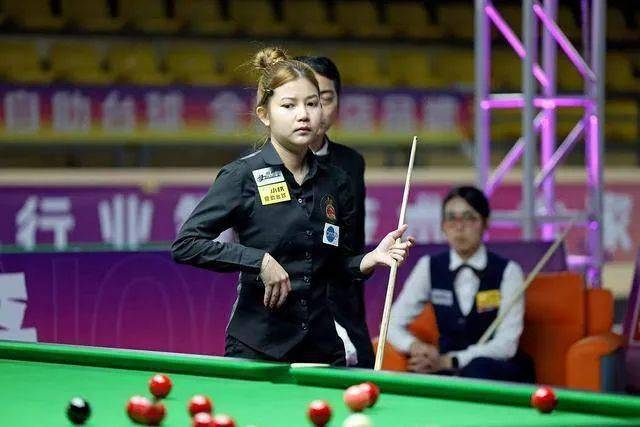恭喜白雨露65绝杀旺哈鲁泰勇夺女子斯诺克世锦赛冠军获得两年职业资格