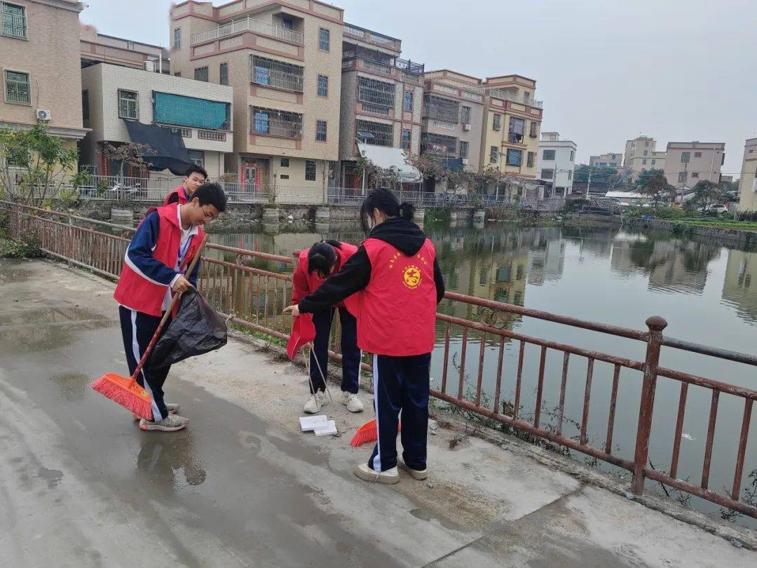 基层动态井都中学开展绿美广东青年先行河我一起巡河护河志愿服务活动